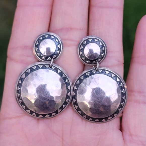 Southwestern vintage handmade 925 sterling silver hammered disc earrings - Picture 7 of 15
